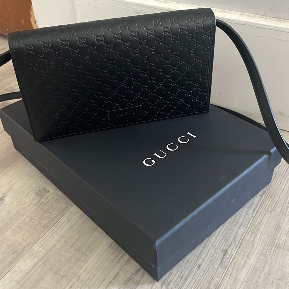 • Gucci • GG Guccissima Crossbody Bag Black